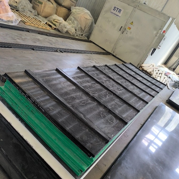 1220mm×3000mm PE-UHMW sheets Factory Direct Wholesale Good Wear Resistance And Sliding Properties Low Coefficient Of Sliding Friction